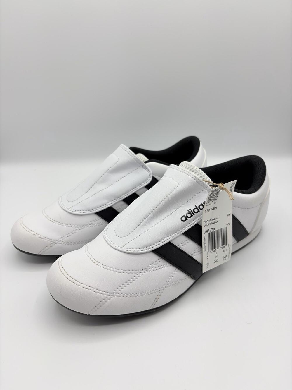 New Adidas Tekwen Slip On White Black Casual Shoes Womens Size 7.5 JS3870 NO BOX